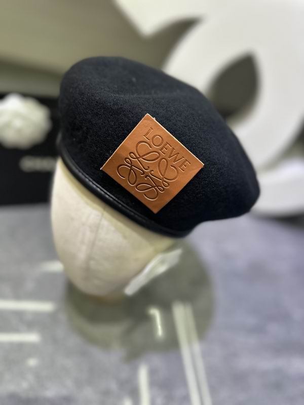Loewe beret dx21
